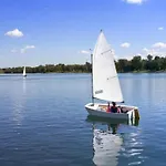 Βίλα Family By The *