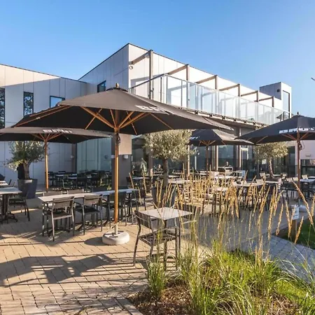 Family By The * Boussu-lez-Walcourt