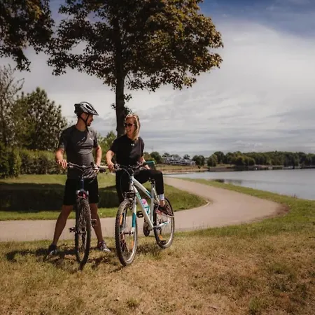 Vila Family By The Boussu-lez-Walcourt