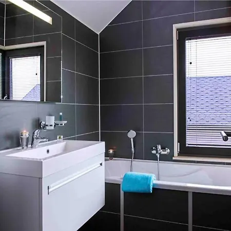Villa Family Friendly 3 Bedroom *
